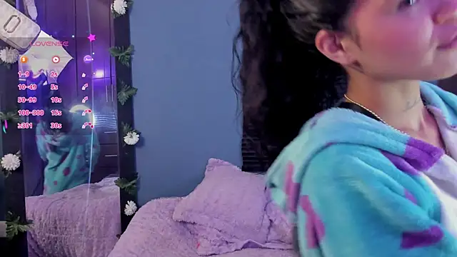 Alaia Asuka online show from 12/14/24, 05:36