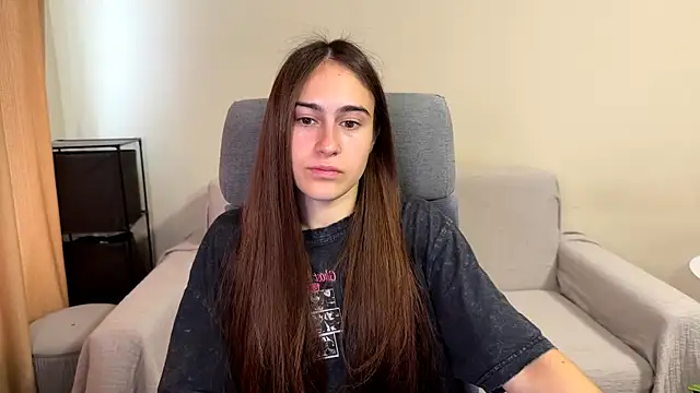 Snapshot of AliceKolltt chatting on 10/08/25, 07:50 AliceKolltt online show from 10/08/25, 07:50