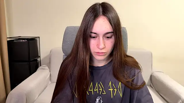 Snapshot of AliceKolltt chatting on 03/28/26, 08:41 AliceKolltt online show from 03/28/26, 08:41