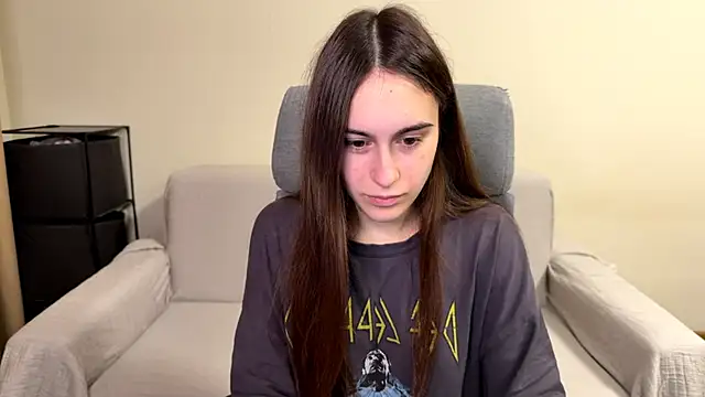 Snapshot of AliceKolltt chatting on 03/29/26, 07:36 AliceKolltt online show from 03/29/26, 07:36