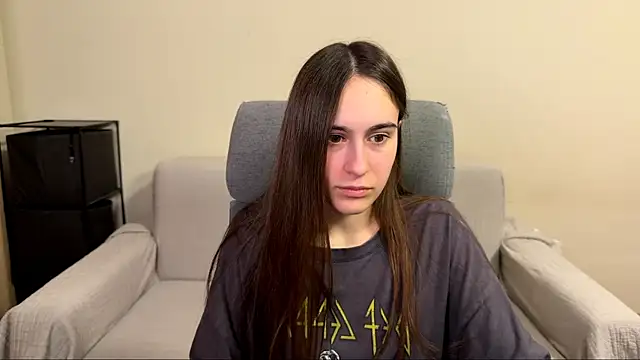 Snapshot of AliceKolltt chatting on 04/15/26, 07:58 AliceKolltt online show from 04/15/26, 07:58