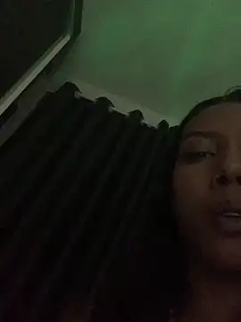 Snapshot of talitasilvx chatting on 03/12/25, 02:52 talitasilvx online show from 03/12/25, 02:52