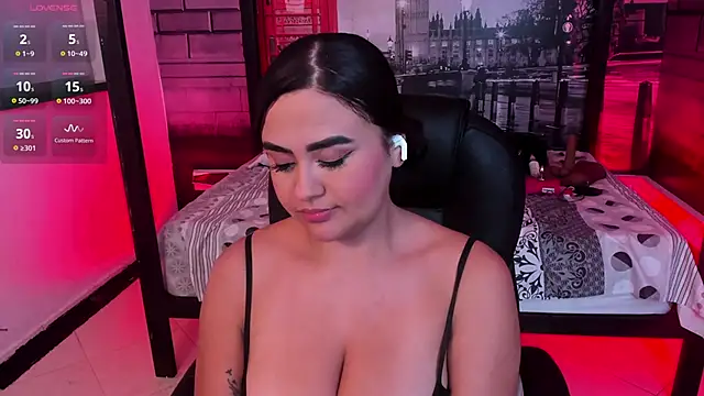 Snapshot of katia_bigboobs1 chatting on 04/16/26, 10:12 katia bigboobs1 online show from 04/16/26, 10:12