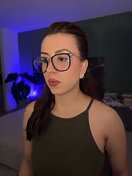 EmaSaenz online show from 05/08/26, 12:05