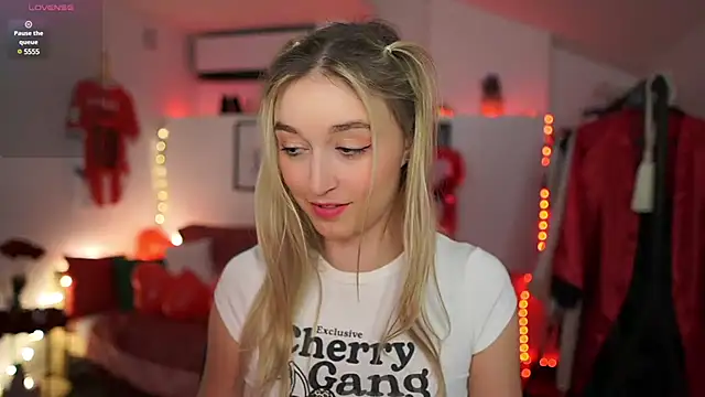 Alexis   Texas online show from 02/16/25, 10:21