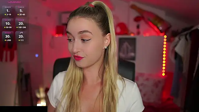 Alexis   Texas online show from 09/12/25, 06:41