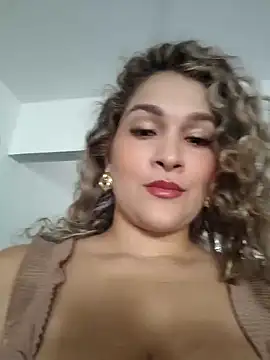 Sara smiiith211 online show from 01/04/25, 09:52