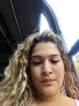 Sara smiiith211 online show from 03/01/25, 09:48