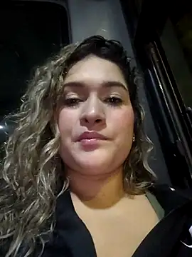 Sara smiiith211 online show from 04/29/26, 01:10