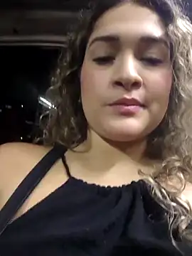 Sara smiiith211 online show from 04/30/26, 12:50