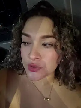 Sara smiiith211 online show from 05/02/26, 11:54