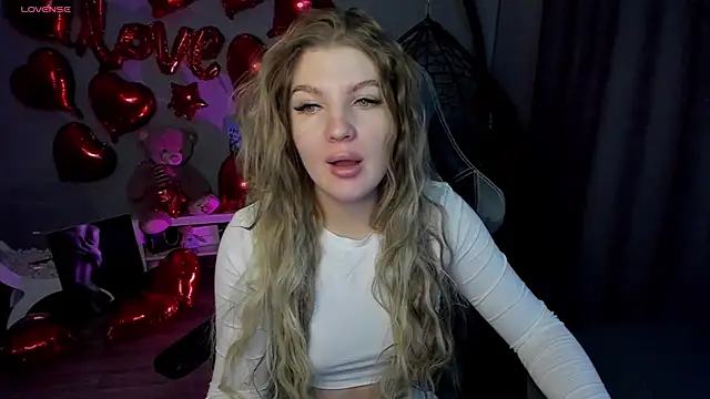 lily williamss online show from 02/19/25, 11:57