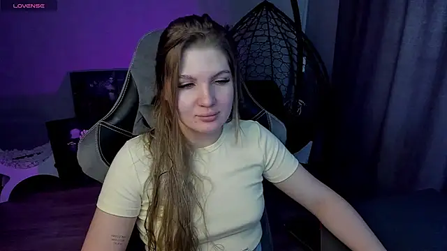 lily williamss online show from 03/15/25, 06:36