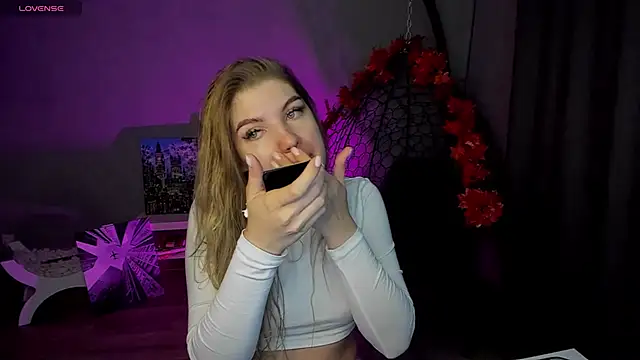 lily williamss online show from 09/30/25, 12:04