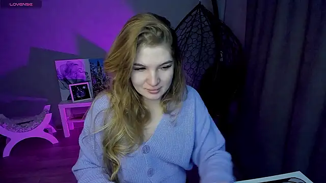 Snapshot of lily_williamss chatting on 02/01/26, 12:09 lily williamss online show from 02/01/26, 12:09