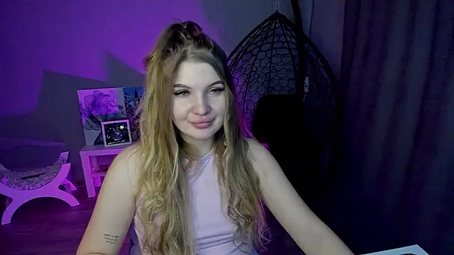 Snapshot of lily_williamss chatting on 02/03/26, 02:53 lily williamss online show from 02/03/26, 02:53