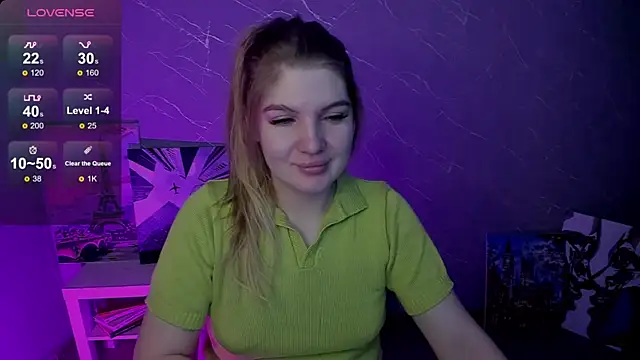Snapshot of lily_williamss chatting on 04/16/26, 12:11 lily williamss online show from 04/16/26, 12:11