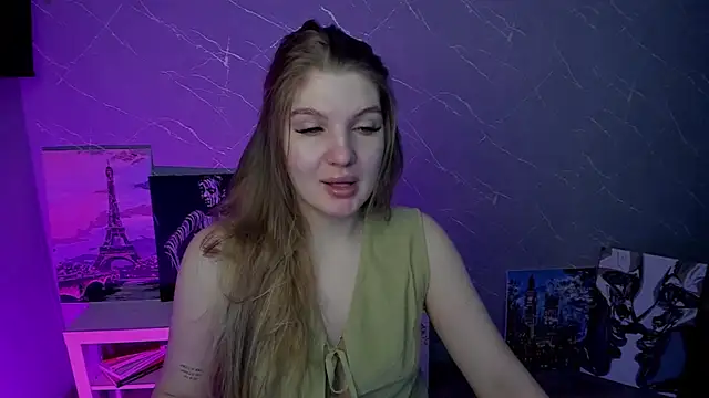 Snapshot of lily_williamss chatting on 04/29/26, 12:16 lily williamss online show from 04/29/26, 12:16