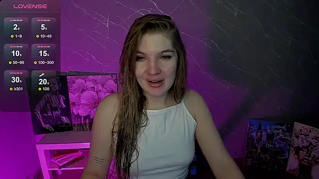 Snapshot of lily_williamss chatting on 05/13/26, 11:55 lily williamss online show from 05/13/26, 11:55