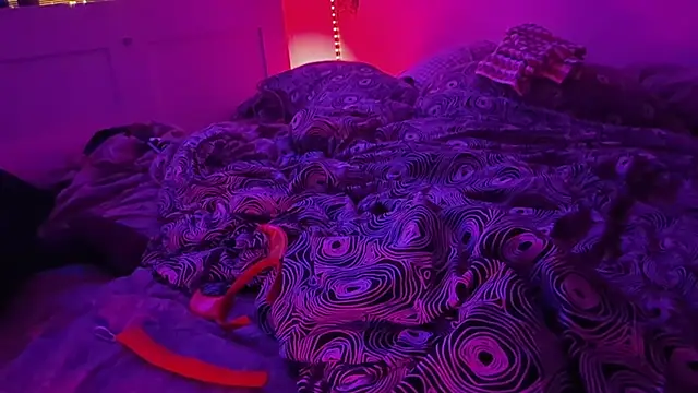 Snapshot of bukkakebae1 chatting on 10/31/25, 07:09 bukkakebae1 online show from 10/31/25, 07:09