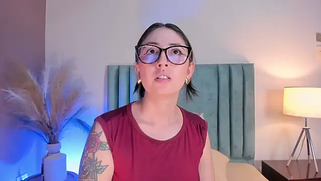 Emilywatsonn online show from 06/06/26, 12:38