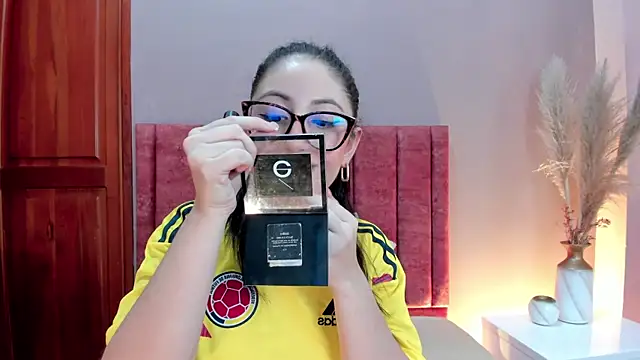 Emilywatsonn online show from 06/27/26, 10:37
