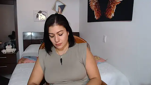 Snapshot of EmilyPeytonn chatting on 02/27/25, 06:53 EmilyPeytonn online show from 02/27/25, 06:53
