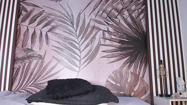 Samaantha-White online show from 03/13/25, 11:30