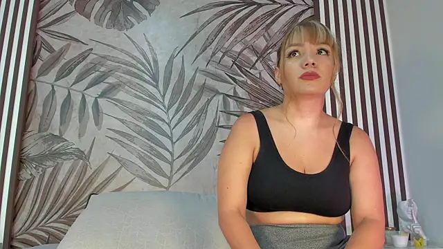 Samaantha-White online show from 09/22/25, 11:45