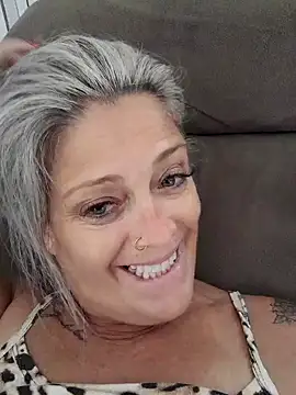 Snapshot of marcialoira chatting on 01/27/25, 04:01 marcialoira online show from 01/27/25, 04:01