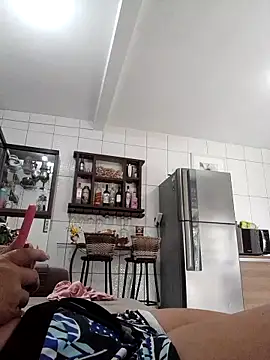 Snapshot of marcialoira chatting on 02/18/25, 01:00 marcialoira online show from 02/18/25, 01:00