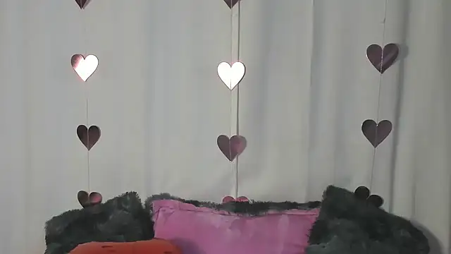 Snapshot of _Emma_Valka chatting on 02/12/25, 01:09  Emma Valka online show from 02/12/25, 01:09