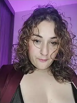 saara queen  online show from 11/02/25, 05:10