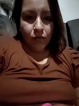 Snapshot of kali_lopez chatting on 03/11/26, 04:51 kali lopez online show from 03/11/26, 04:51