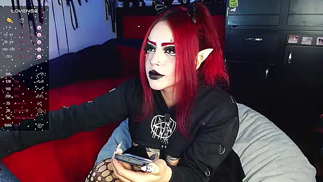 Snapshot of jannaink_ chatting on 12/28/24, 11:26 jannaink online show from 12/28/24, 11:26