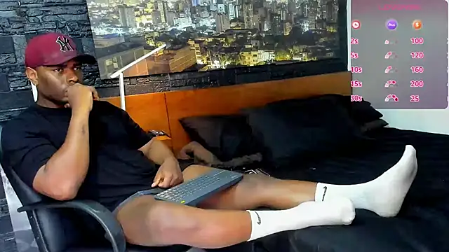 Snapshot of thomas_santtos1 chatting on 02/06/25, 12:59 thomas santtos1 online show from 02/06/25, 12:59