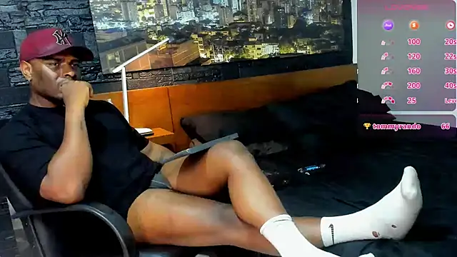 Snapshot of thomas_santtos1 chatting on 02/07/25, 02:40 thomas santtos1 online show from 02/07/25, 02:40