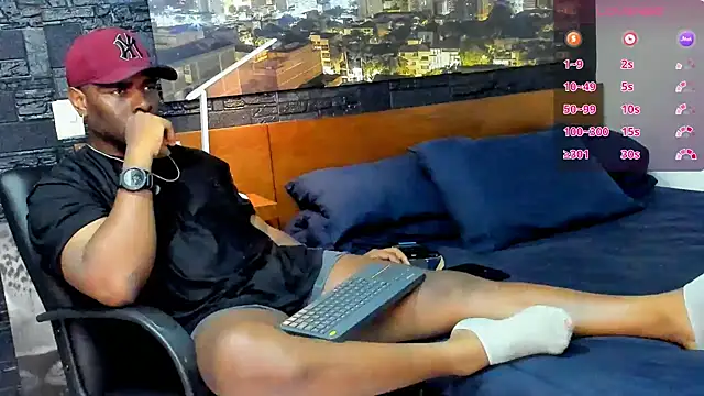 Snapshot of thomas_santtos1 chatting on 03/03/25, 12:26 thomas santtos1 online show from 03/03/25, 12:26