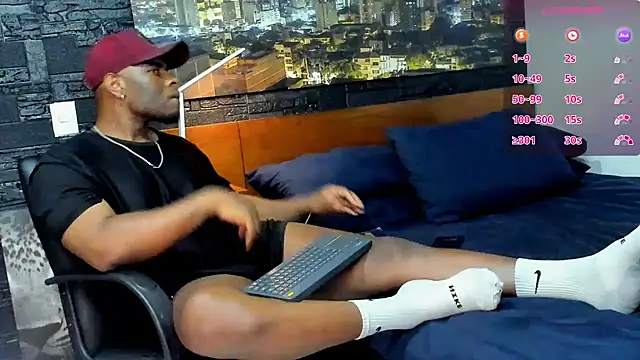 Snapshot of thomas_santtos1 chatting on 03/12/25, 02:52 thomas santtos1 online show from 03/12/25, 02:52