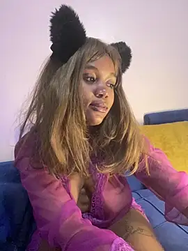 Cherrytowild online show from 10/27/25, 08:24