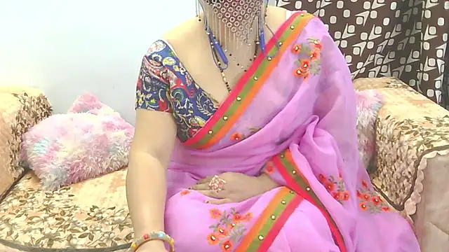 Snapshot of sheetaldave chatting on 02/09/25, 10:21 sheetaldave online show from 02/09/25, 10:21