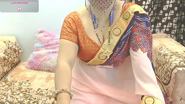 Snapshot of sheetaldave chatting on 02/11/25, 06:44 sheetaldave online show from 02/11/25, 06:44