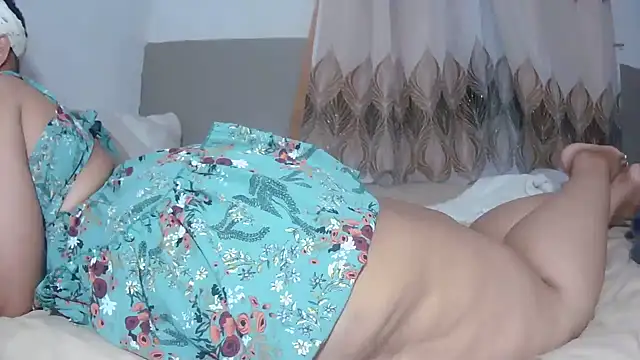 BustyThickyAss online show from 12/02/25, 07:20