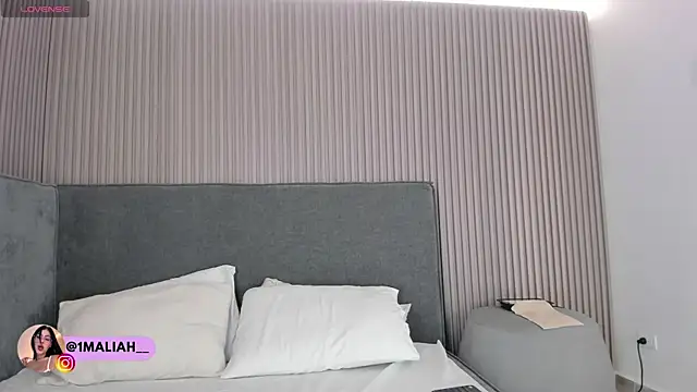 Dasha-b online show from 12/01/25, 07:30