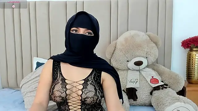 izadii online show from 05/04/26, 06:48
