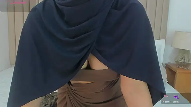 izadii online show from 06/15/26, 07:16