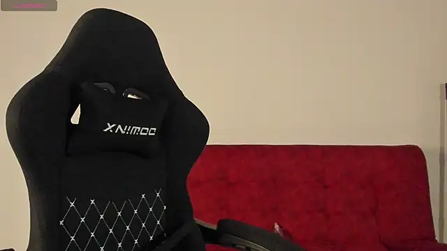 mally s1 online show from 03/05/25, 01:42