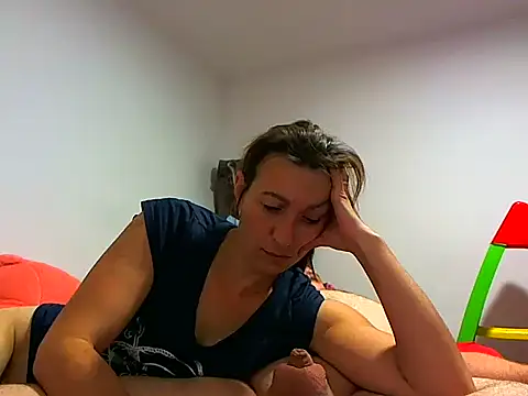 Kassandra mike online show from 12/04/25, 07:39