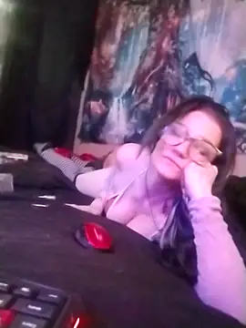 Snapshot of HighCityHoney chatting on 01/31/25, 04:48 HighCityHoney online show from 01/31/25, 04:48