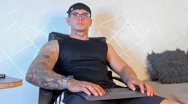 NoahhBrown online show from 01/09/25, 09:06